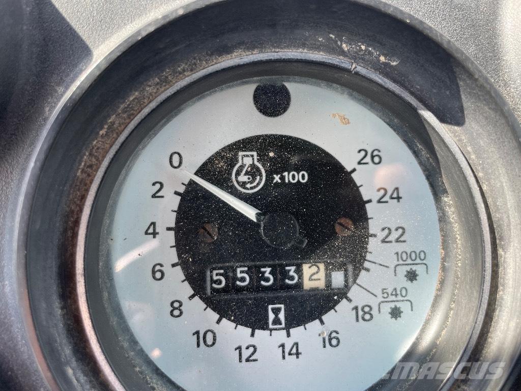 Ford 7810 II トラクター