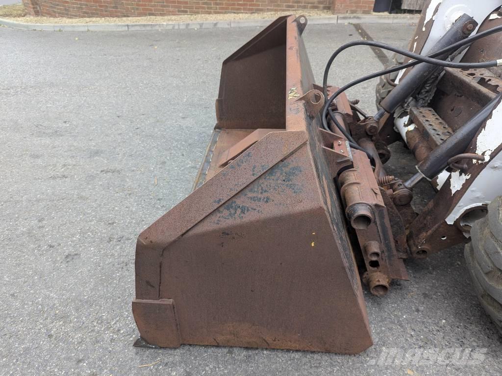 Bobcat TIPTOE BUCKET バケット