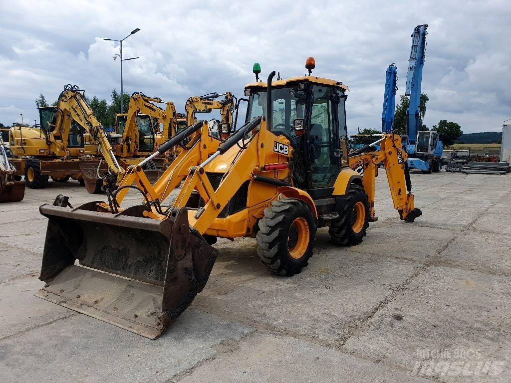 JCB 3 CX compact バックホーローダー