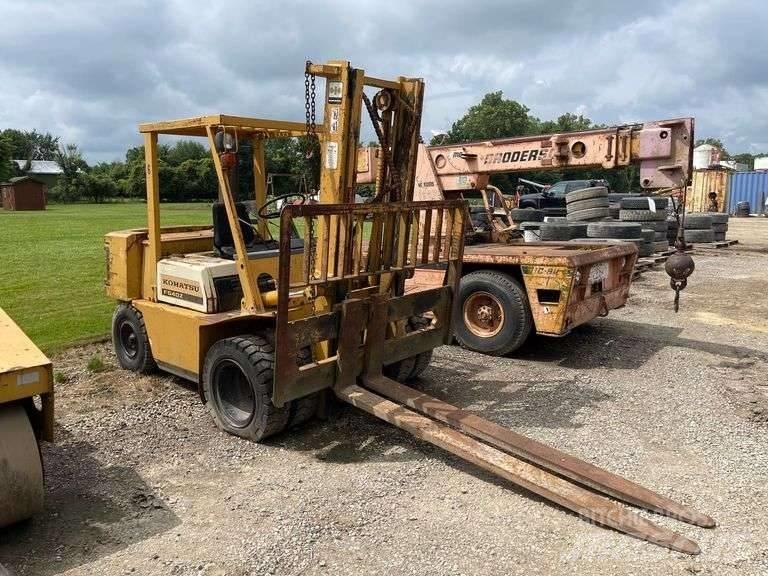 Komatsu FG 40ZT-4 フォークリフト - その他