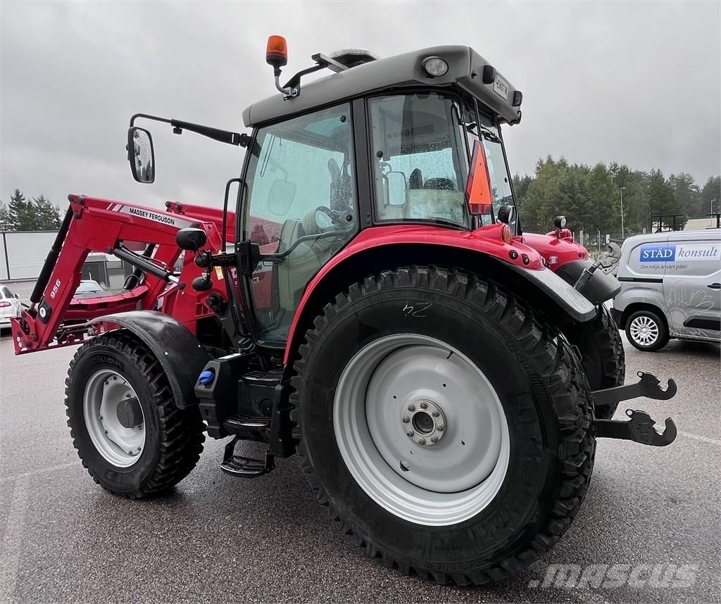 Massey Ferguson 5613 トラクター