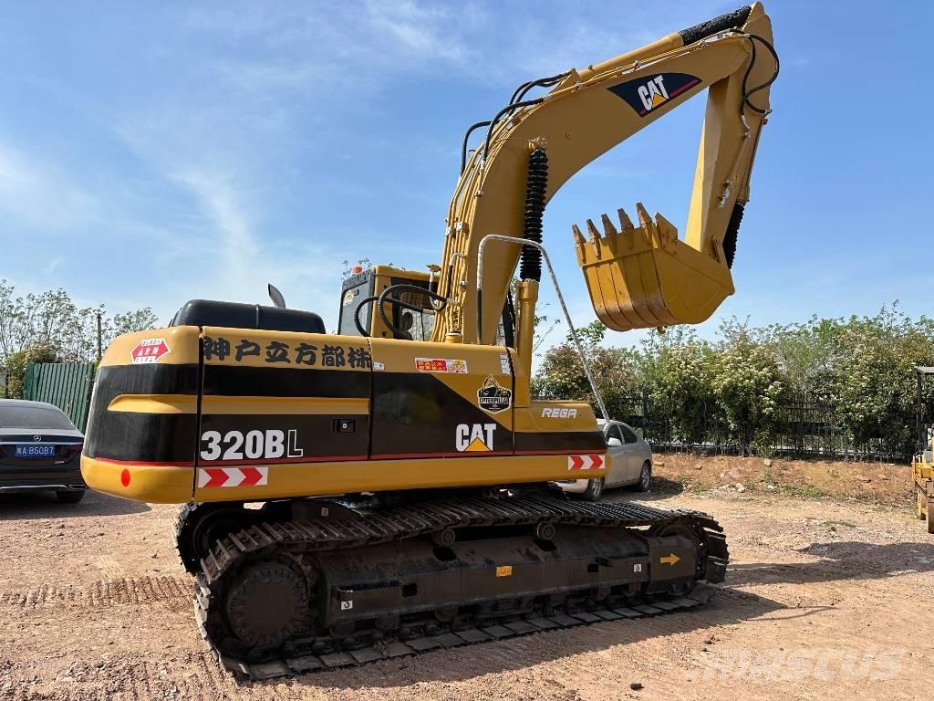CAT 320 B 大型油圧ショベル12t以上（パワーショベル・ユンボ）