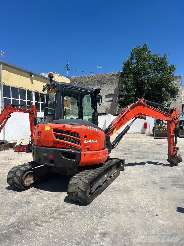 Kubota U 48-4 ミニ油圧ショベル 7t以下（ミニユンボ・ミニディガー）