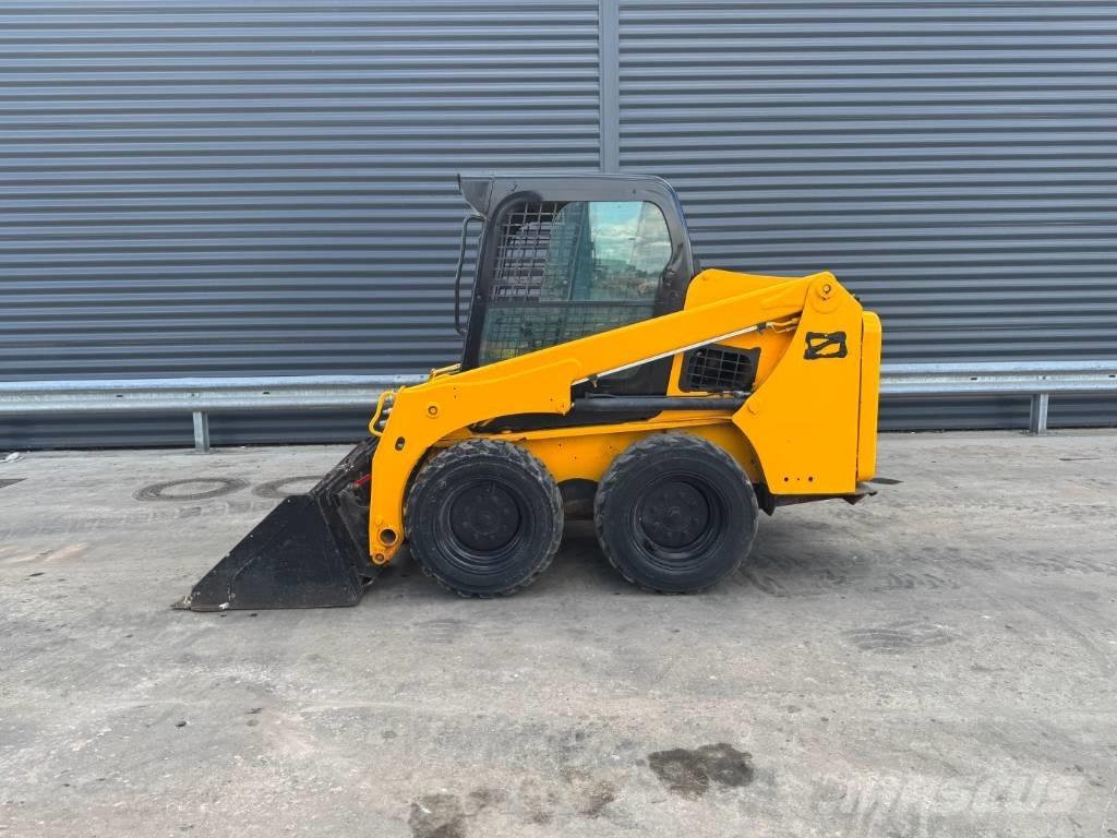 Bobcat S 450 スキッドステアローダー