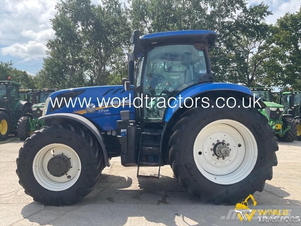 New Holland T 7.245 トラクター