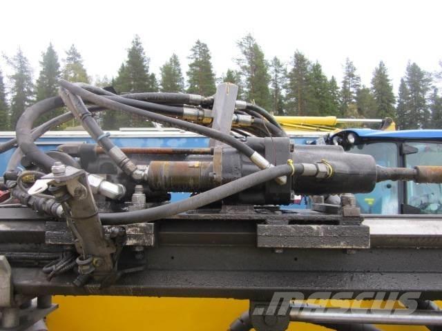 Atlas Copco Roc T15 サーフェイスドリルリグ