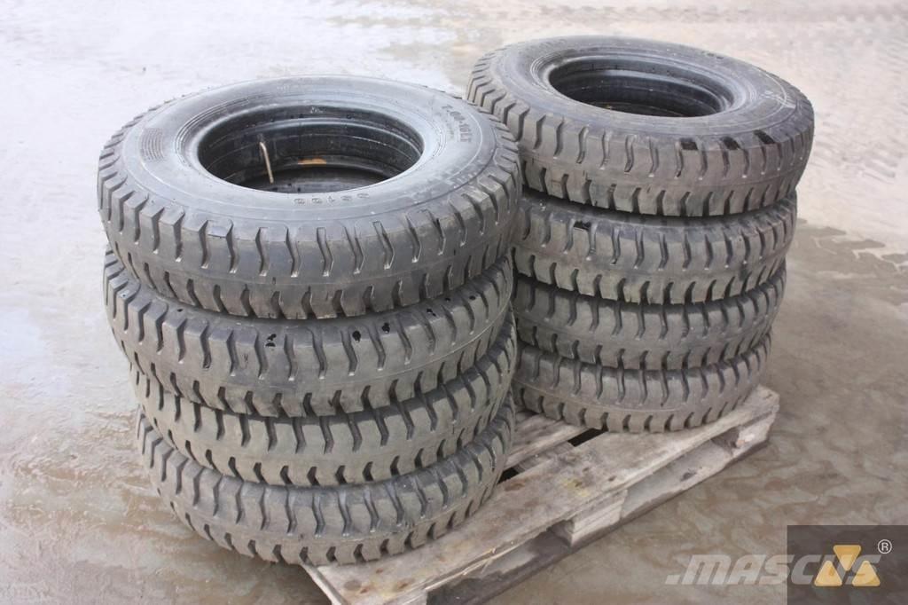  Onbekend 7.00-16LT タイヤ、ホイル、リム