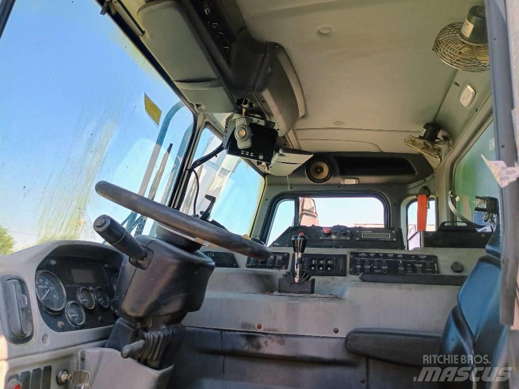 Peterbilt 520 塵芥車、パッカー車