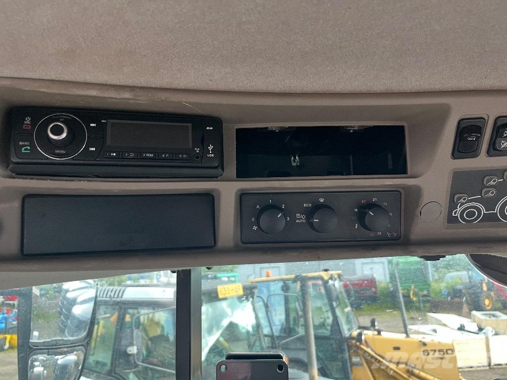 CASE Puma 240 CVX トラクター
