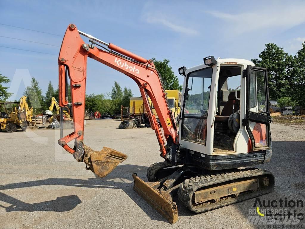 Kubota KX 61-3 ミニ油圧ショベル 7t以下（ミニユンボ・ミニディガー）