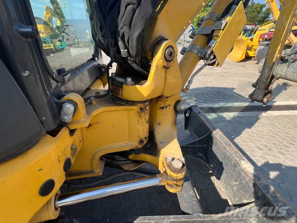 Komatsu PC 30 MR-5 ミニ油圧ショベル 7t以下（ミニユンボ・ミニディガー）