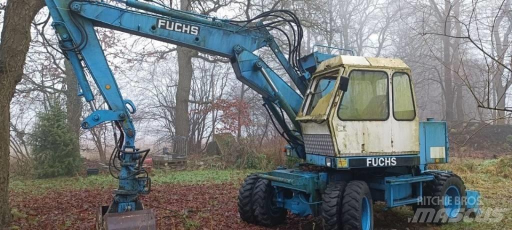 Fuchs F 712 ホイール式油圧ショベル（パワーショベル・ユンボ・バックホー）