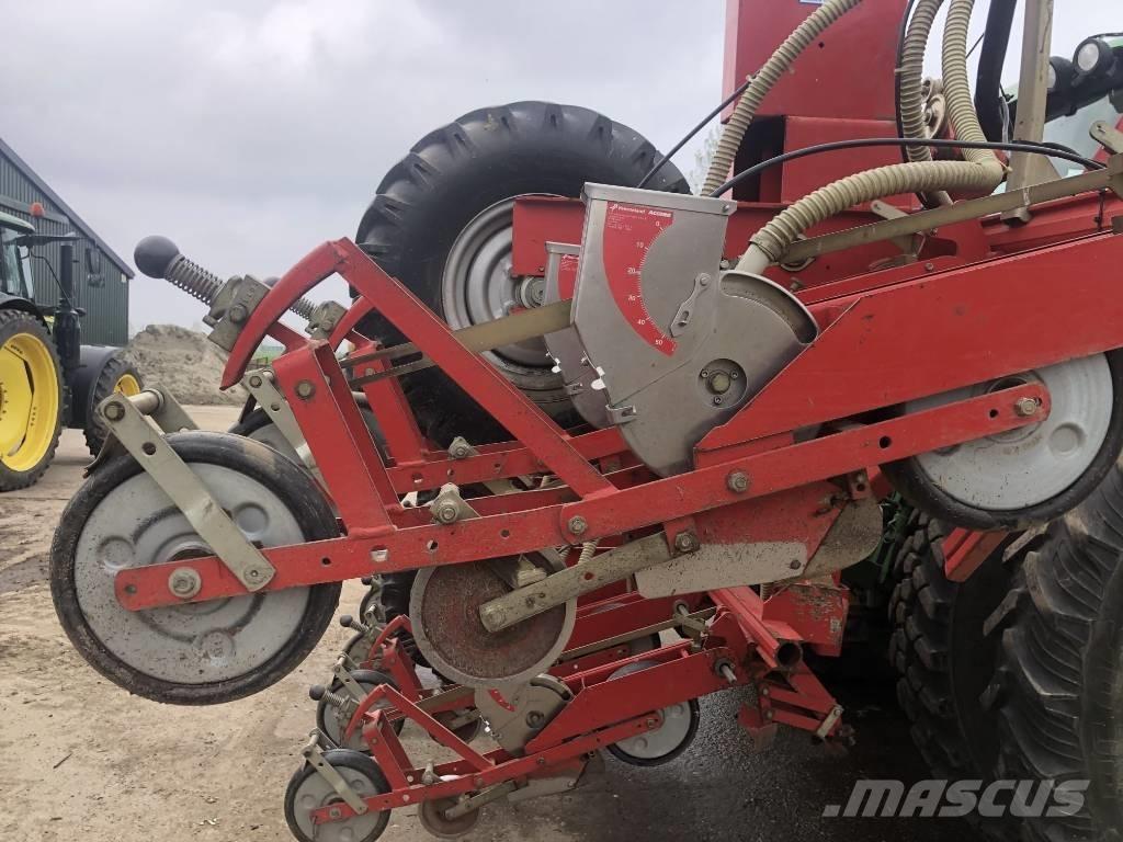 Kverneland Miniair S 種蒔き機械