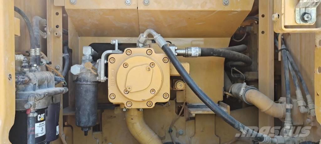 CAT 320GC 大型油圧ショベル12t以上（パワーショベル・ユンボ）