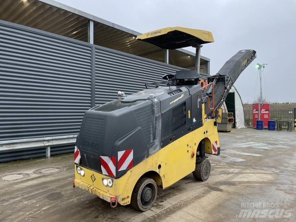 Bomag BM 500/15-2 アスファルトコールドミリングマシーン