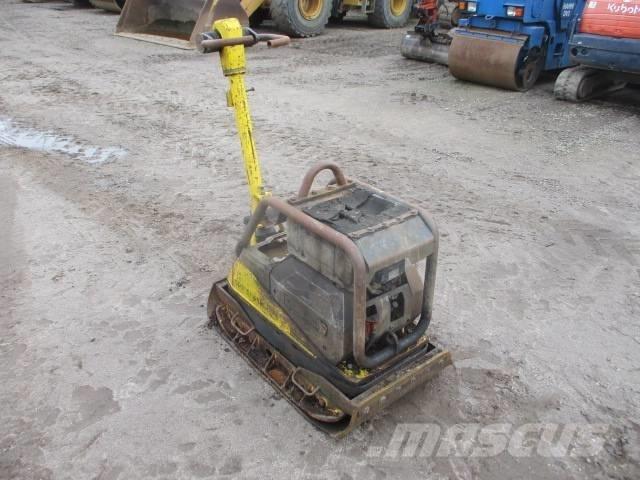 Wacker DPU 4045 プレートコンパクター