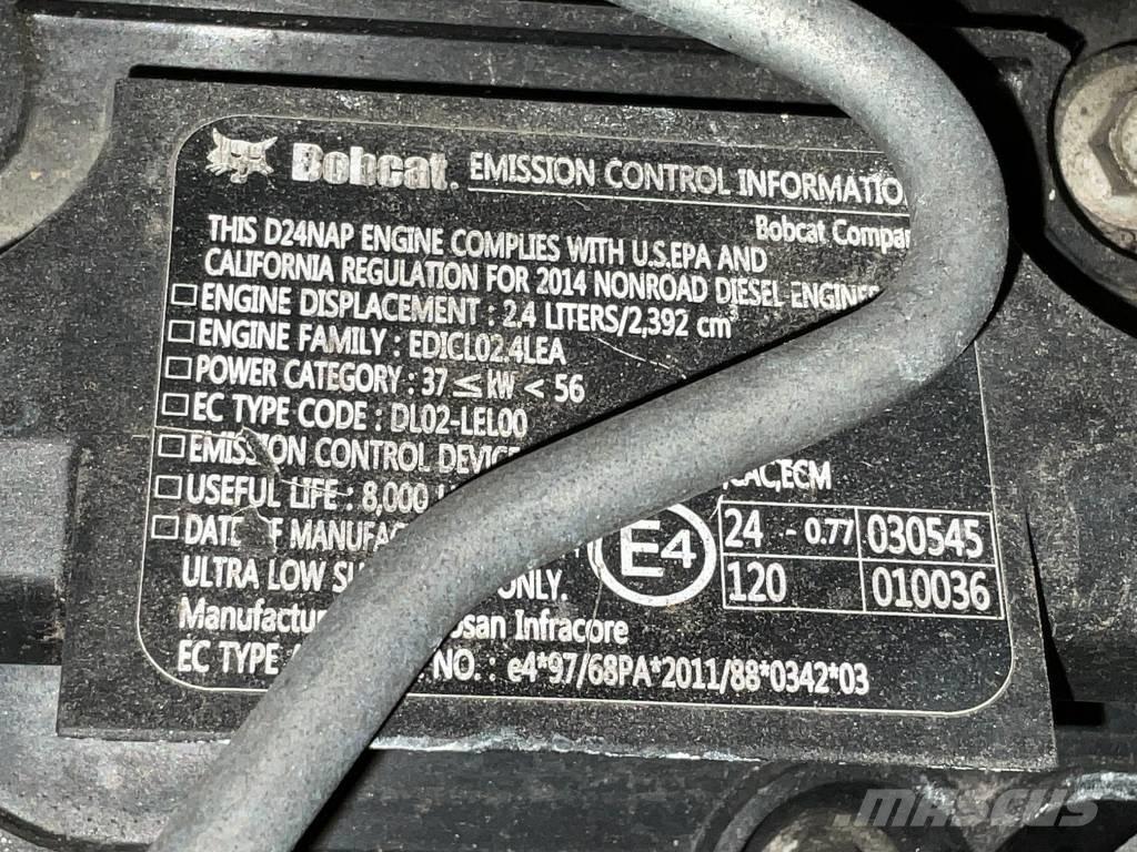 Bobcat T 650 スキッドステアローダー