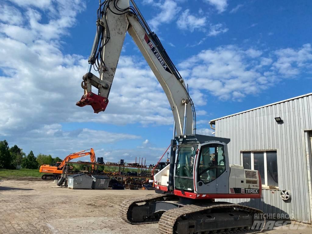 Terex TC240LC 大型油圧ショベル12t以上（パワーショベル・ユンボ）