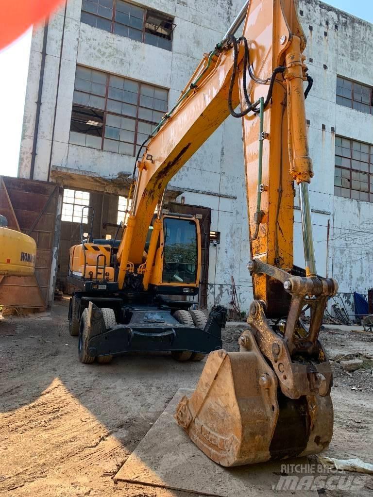 Hyundai R210W-9 ホイール式油圧ショベル（パワーショベル・ユンボ・バックホー）
