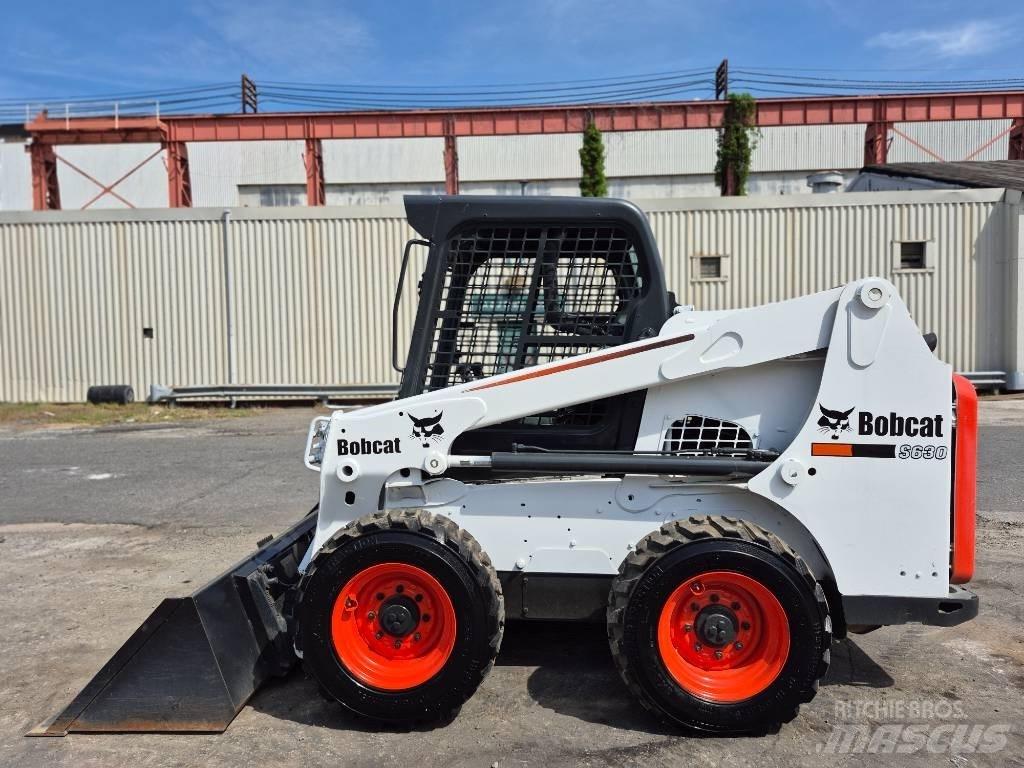 Bobcat S 630 スキッドステアローダー