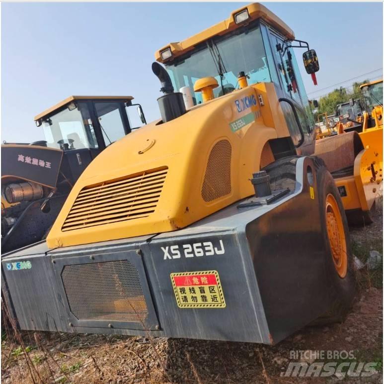 XCMG XS 263 J 振動ローラ
