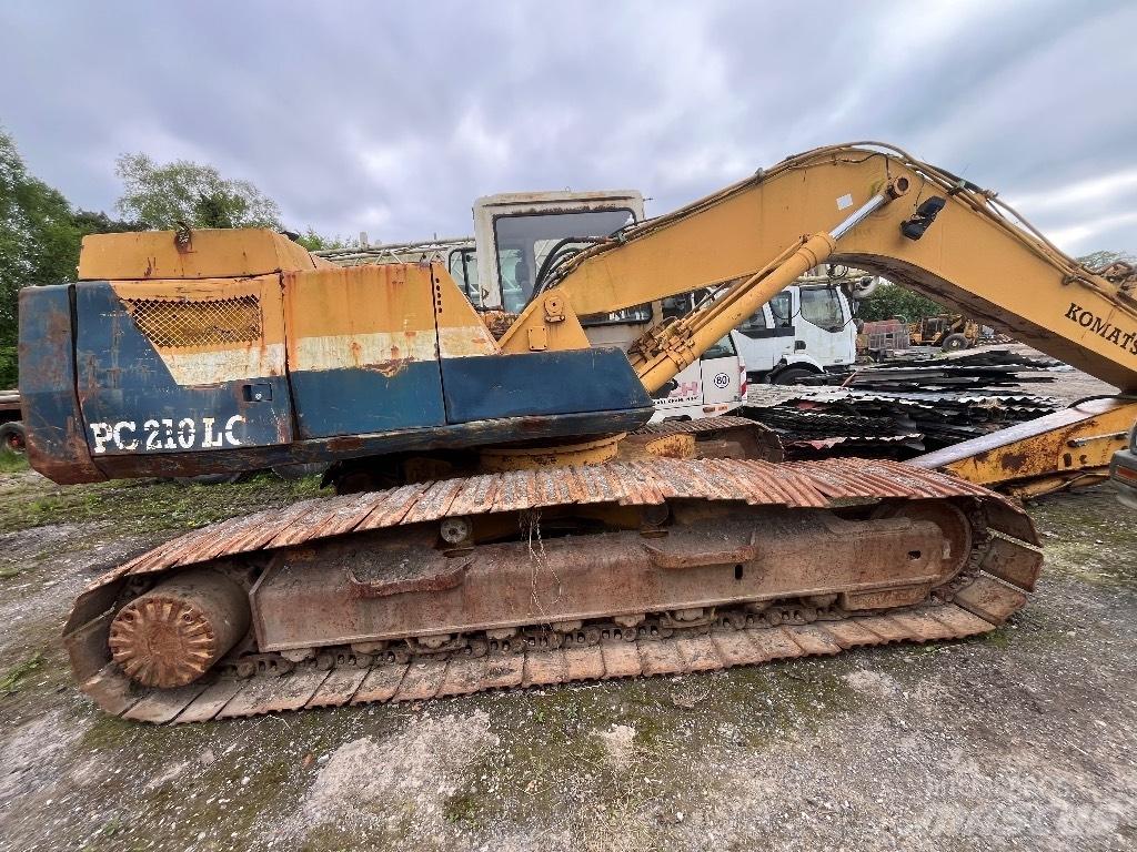Komatsu PC 210-5 大型油圧ショベル12t以上（パワーショベル・ユンボ）