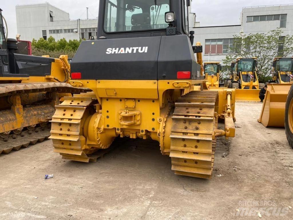 Shantui SD16 ブルドーザー