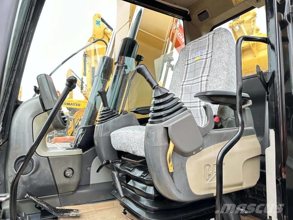 CAT 312D2GC 中型油圧ショベル 7ｔ-12ｔ（ユンボ・パワーショベル・バックホー）