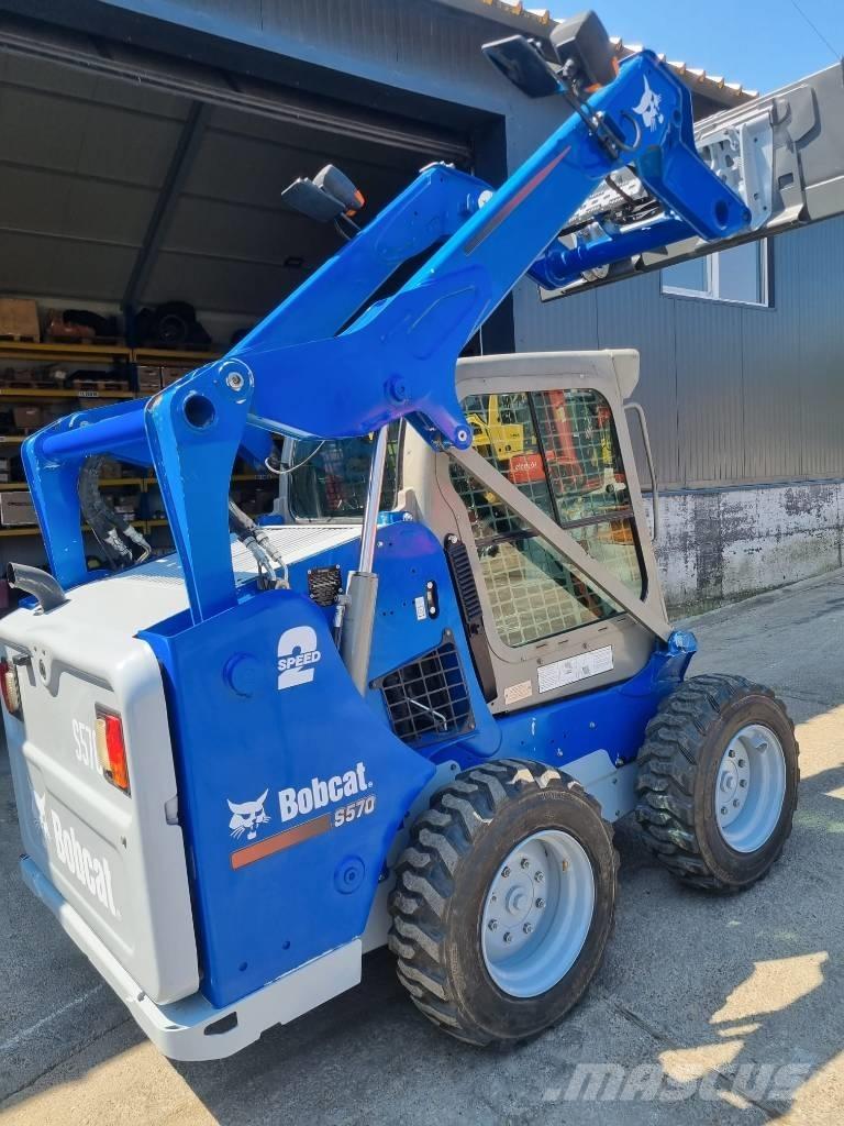 Bobcat S570 スキッドステアローダー