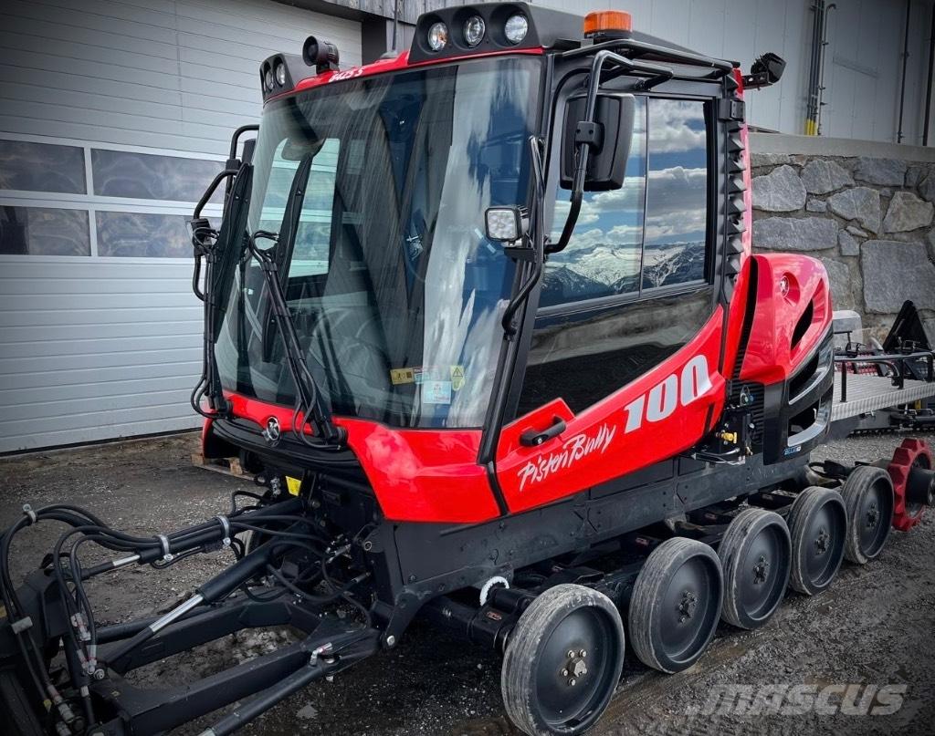  Pisten Bully PB100 スノーグルーマー