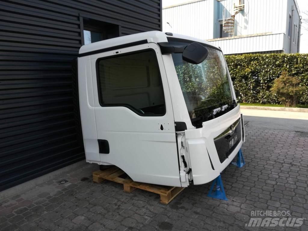 MAN TGL EURO 6 キャビン及び内装