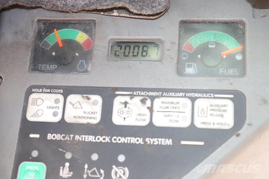 Bobcat S 130 ミニローダー