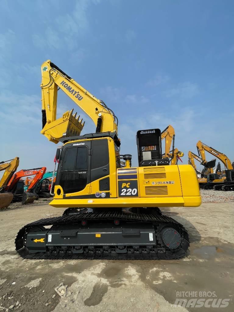 Komatsu PC 220 大型油圧ショベル12t以上（パワーショベル・ユンボ）