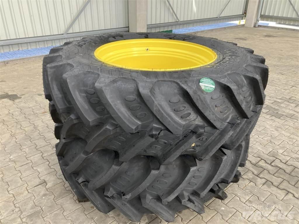 BKT 520/85R38 タイヤ、ホイル、リム
