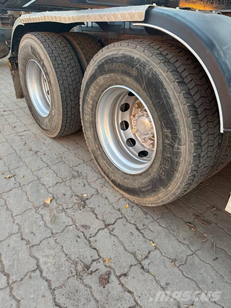 Volvo FH 650 木材トラック