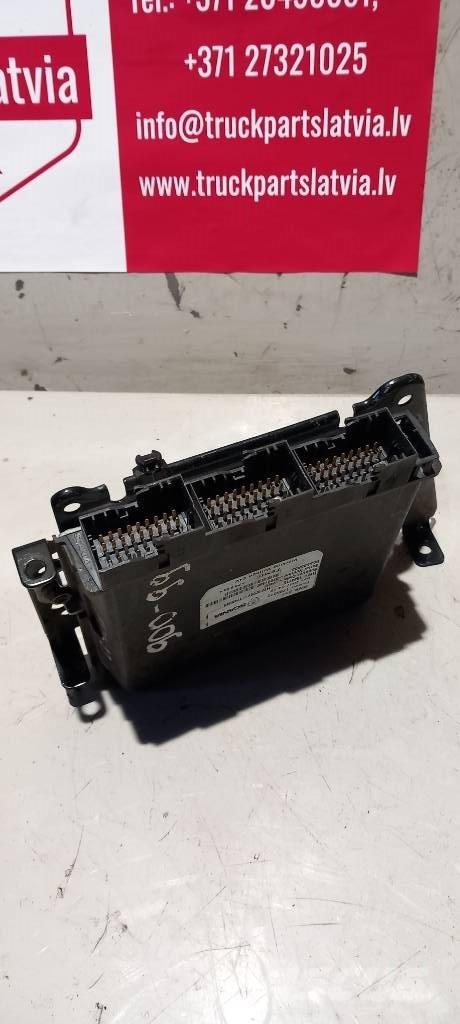 Scania R 480.  1785012 電子機器