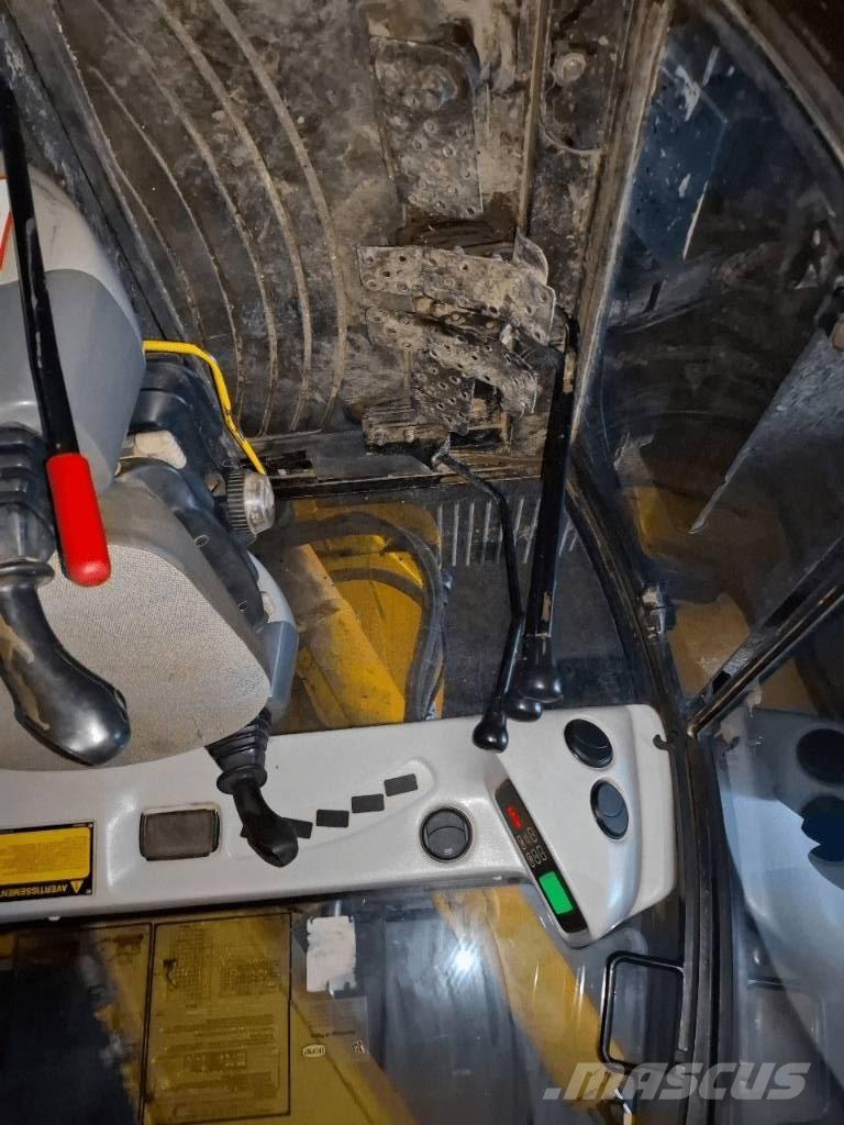 JCB JZ 70 中型油圧ショベル 7ｔ-12ｔ（ユンボ・パワーショベル・バックホー）