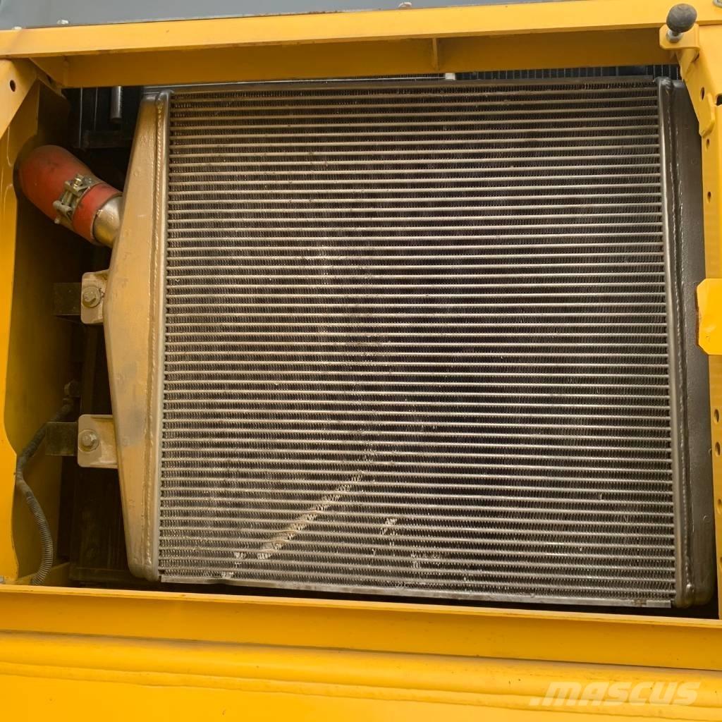 Komatsu PC450-8 大型油圧ショベル12t以上（パワーショベル・ユンボ）