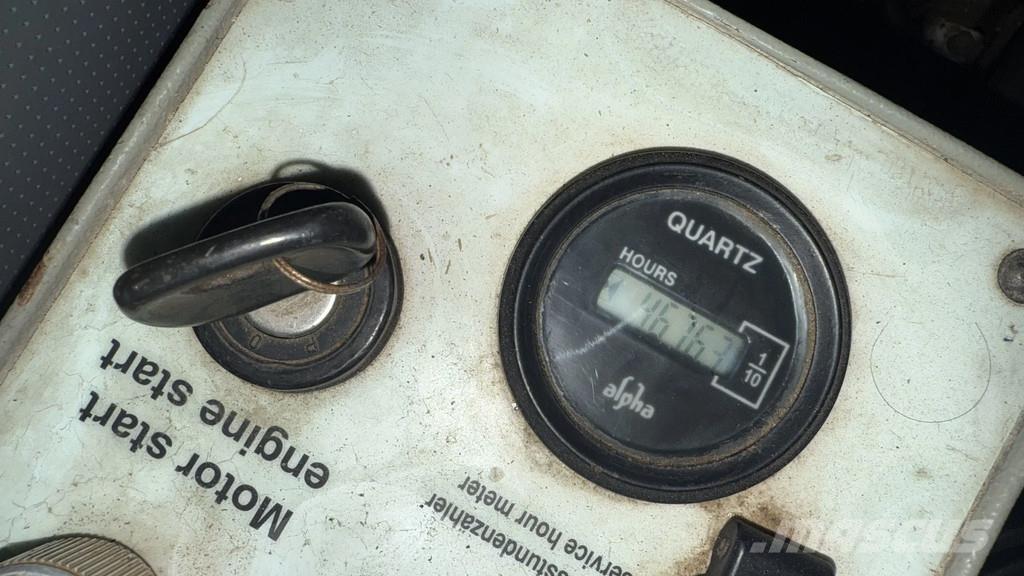 Sennebogen 630 M ラフテレーンクレーン