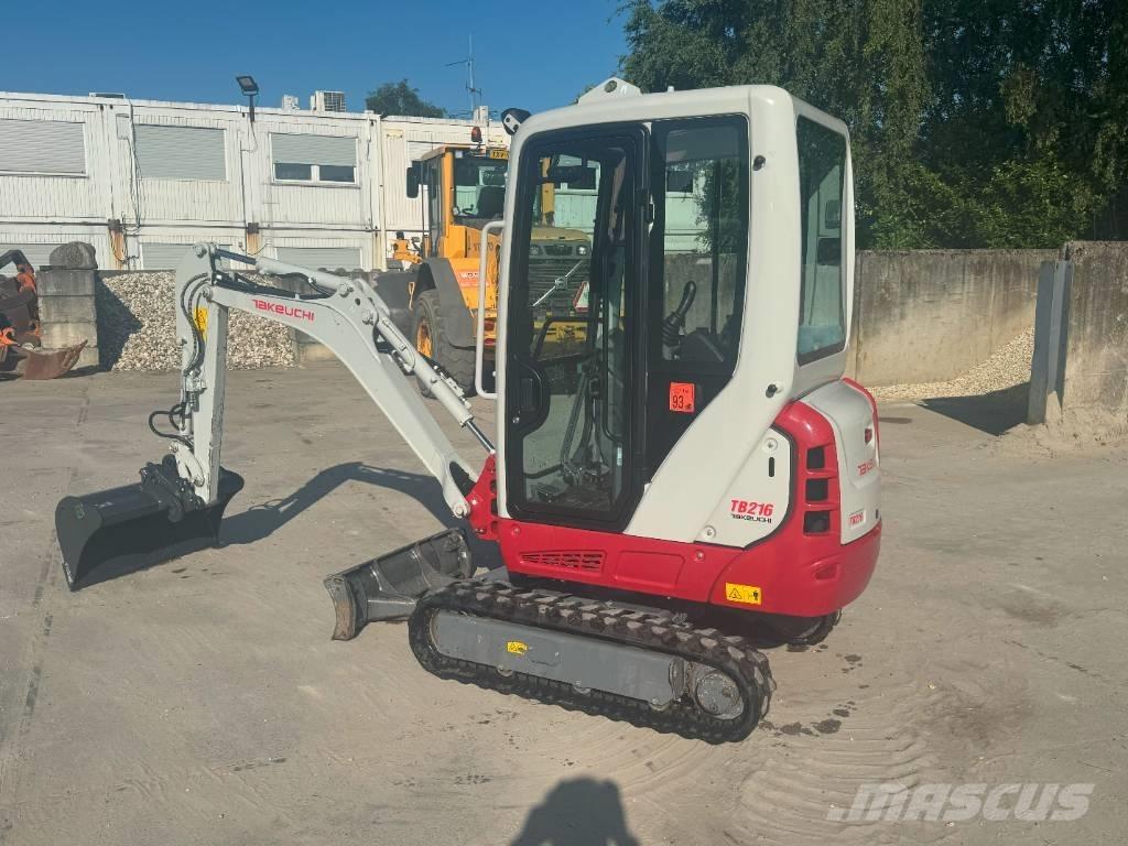 Takeuchi TB 216 ミニ油圧ショベル 7t以下（ミニユンボ・ミニディガー）