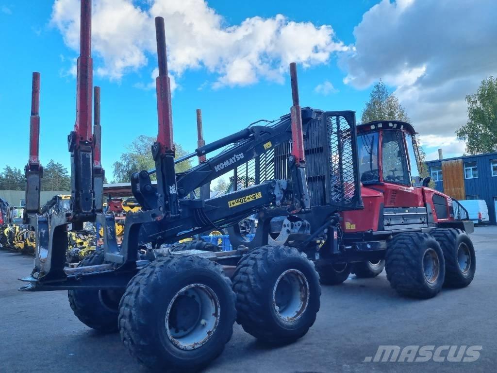 Komatsu 875 フォワーダー