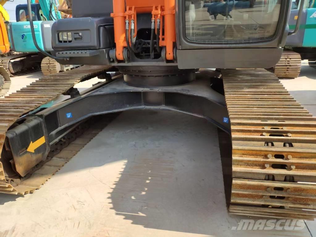 Hitachi Zaxis 210 大型油圧ショベル12t以上（パワーショベル・ユンボ）