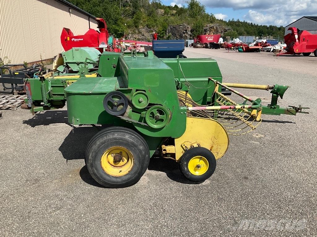 John Deere 440 スクエアベーラー