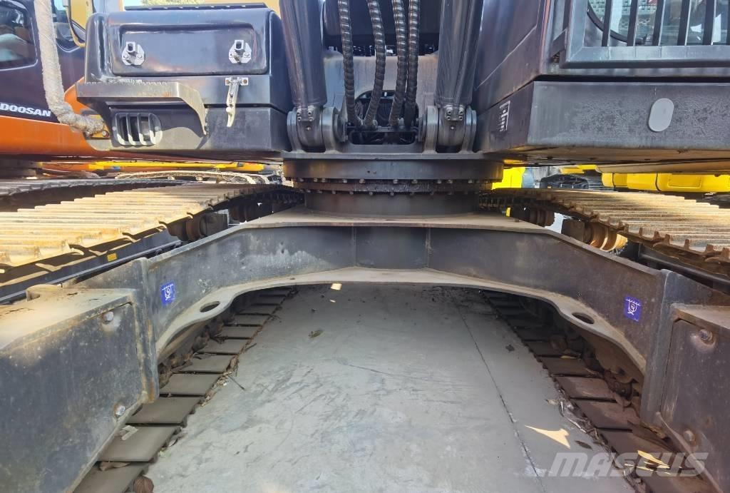 Volvo EC 220 DL 大型油圧ショベル12t以上（パワーショベル・ユンボ）