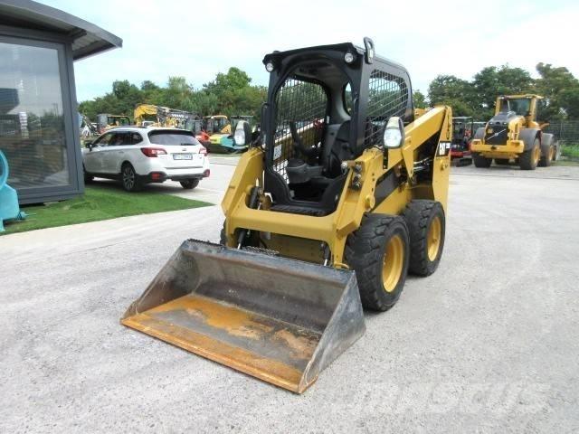 CAT 226 D スキッドステアローダー