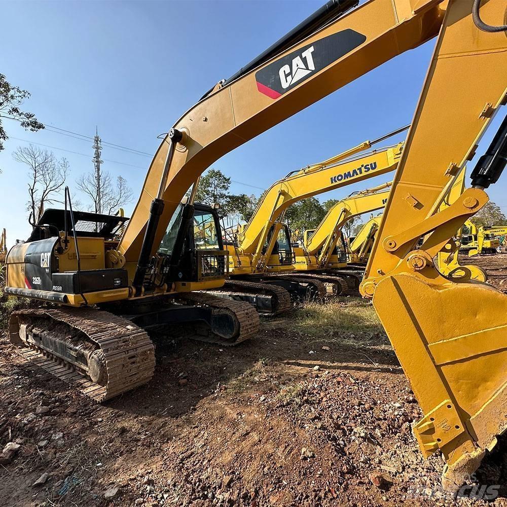 CAT 326D 大型油圧ショベル12t以上（パワーショベル・ユンボ）