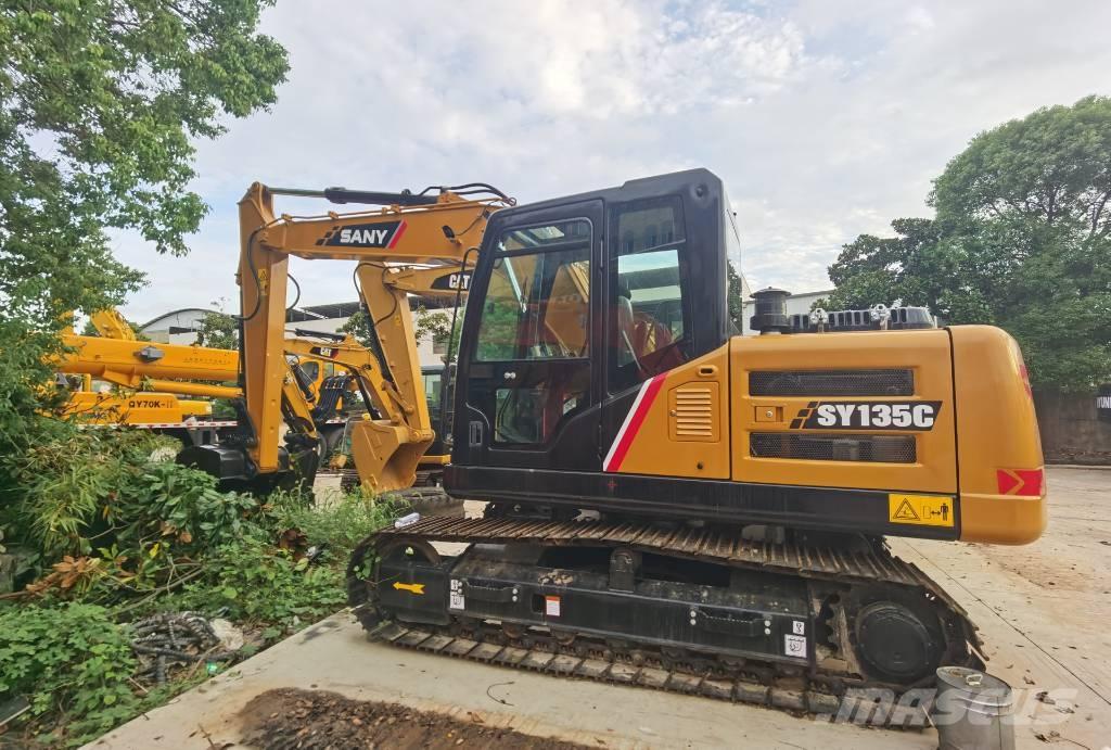 Sany SY 135 C 大型油圧ショベル12t以上（パワーショベル・ユンボ）