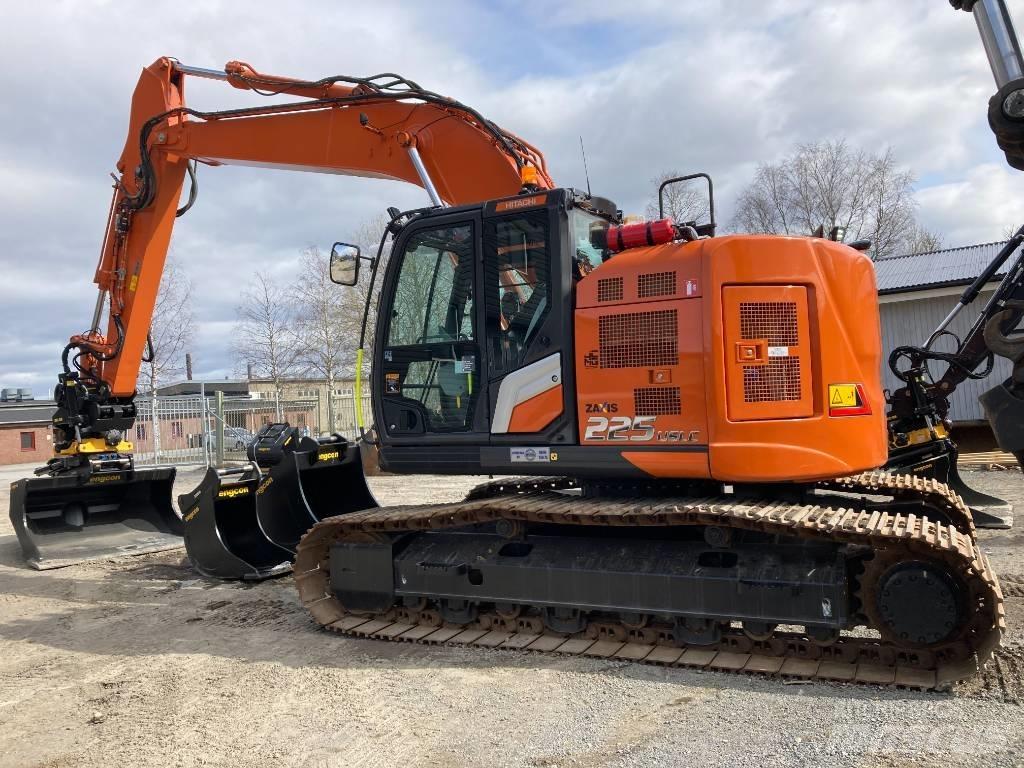 Hitachi ZX 225 US LC 大型油圧ショベル12t以上（パワーショベル・ユンボ）