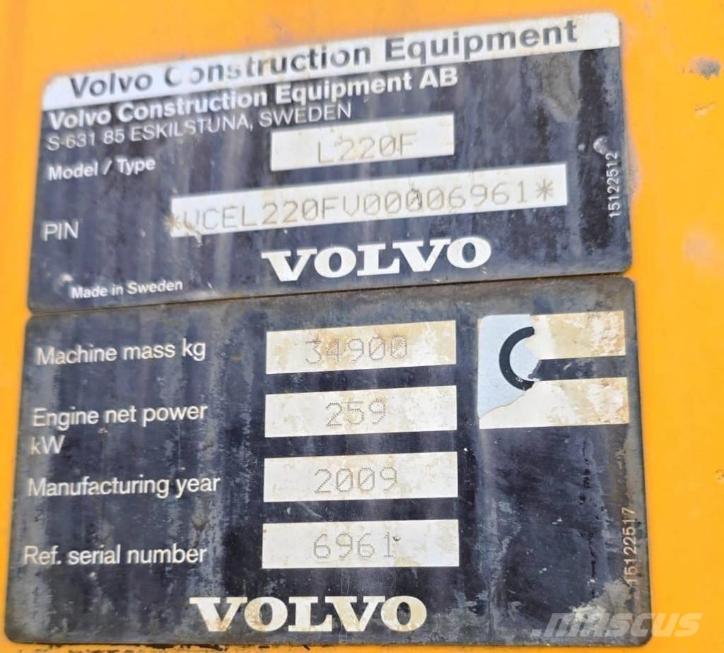 Volvo L 220 F ホイールローダー・タイヤショベル