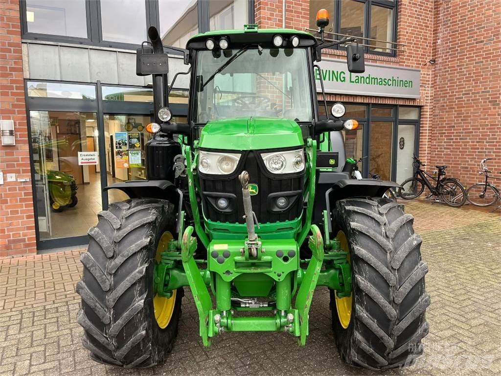 John Deere 6110 M トラクター